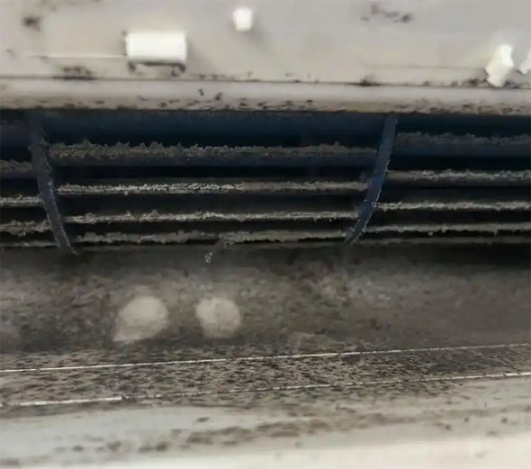 环翠空调吹的风有股烧焦味是怎么回事